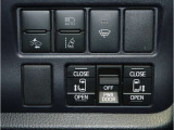 プリクラッシュセーフティ/オートマチックハイビーム/レーンディパーチャーアラート/フロントガラス熱線/両側パワースライドドア