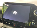 【10.5インチナビ】高級感とインパクトのある大画面ナビを装備。各種オーディオ操作はもちろん、スマホ連携もできる利便性の高いナビです♪