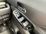 運転席側のドア部。こちらのパワーウィンドーの操作が可能になります。