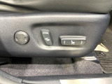 【パワーシート】スイッチ一つで簡単にシートの微調整が可能!電動だから力もいりません!自分に最適なシートポジションにセットして、快適なドライブをお楽しみください。