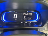 見易い計器類と運転し易いドライビングポジションは、視角も少なく前方&左右の見切りが良く運転し易いクルマです
