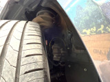 お車を安心してお乗りいただく為には、足回りの定期点検が欠かせません。サービスサポート(有償保証)では無料点検もご提供しており、安心のカーライフをお過ごしいただけるサポート体制が整っています。