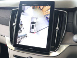 更に360&deg;ビューの単独表示も可能です 車を上から見下ろしたように車外を確認できるため、一切の死角がない状態で駐車が可能です