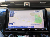 ★使いやすさや安全性を追求したステアリング周り!高級車ゆえにスイッチ類が多いのも特徴ですね!考え尽くされた配置ですぐに使いこなす事が出来ますのでご安心下さい!是非、体感してみて下さい!!