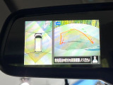 【アラウンドビューモニター】専用のカメラにより、上から見下ろしたような視点で360度クルマの周囲を確認することができます☆死角部分も確認しやすく、狭い場所での切り返しや駐車もスムーズに行えます。