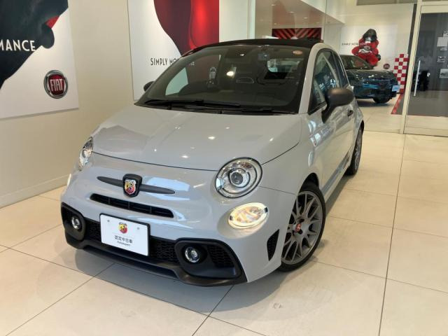アバルト695C ツーリズモ 