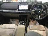 アウトバーンでの走行を見据えたBMWのブレーキシステムはもしもの時にもいち早くマシンを停止してくれます。