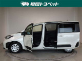 両側パワースライドドア付きだから、狭い駐車スペースなどでの 乗り降りラクラク!小さなお子さまのいるご家庭には嬉しい装備。