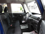 4WDを中心に大きな展示場に幅広い車種を展示しております。ゆっくりと色々な車種をご覧になりお客様の1台をお選びください。敷地内での試乗も出来ますのでお気軽にお声かけ下さい。