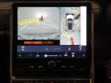 純正ナビ付です。もちろん車両後方を表示するバックガイドモニターが付いていて車庫入れ安心!