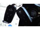 スマ-トキ-ならキーを触ることなくドアの開閉操作ができ、雨天や荷物があっても大丈夫!