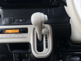 ストレート式のシフトレバーを採用しております♪シンプルなので、誰でも使いやすいですネ☆