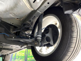 お車を安心してお乗りいただく為には、足回りの定期点検が欠かせません。サービスサポート(有償保証)では無料点検もご提供しており、安心のカーライフをお過ごしいただけるサポート体制が整っています。