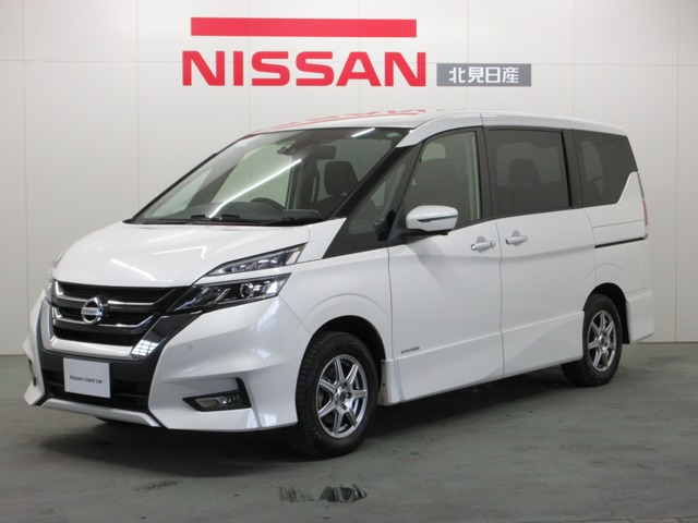 セレナ 2.0 ハイウェイスター VセレクションII 4WD 