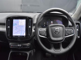 ◆LIBERALAは、輸入車選びの新たなスタイルを提案するインポート・セレクト・ブランドです。オーナー様となる方がクルマから直接感じる感性を第一にした、最良の一台との出会いをコーディネートいたします。