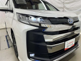 LEDヘッドライトです。デザイン性がよくとても明るいので、夜間の走行や悪天候でも安心です。しかも長寿命!