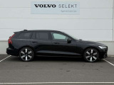 ◆サイド/流麗なプロポーションはVOLVO車の真骨頂。「美しいものと共にありたい」というオーナーの願いを満たします