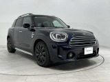 おすすめポイント2:社外カスタム多数!ぜひお車を見にご来店ください。(ヘッドライトプロテクション、社外ステアリング、センターメーターホルダー、ルーフラッピング等)