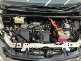エンジンルーム普段は見えないエンジンルームですが、お手入れが大切な場所ですね。トヨタカローラ名古屋のU-Carはエンジンルームも仕上げております