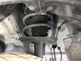 お車を安心してお乗りいただく為には、足回りの定期点検が欠かせません。サービスサポート(有償保証)では無料点検もご提供しており、安心のカーライフをお過ごしいただけるサポート体制が整っています。