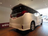 走りにこだわりながら収納力も持ち合わせたお車です。荷物を載せて軽快なドライブを楽しめますよ♪