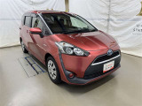 広々とした車内空間に優れた燃費性能。更にデザインも上質で人気のお車です!