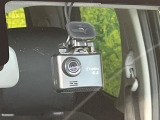 【ドライブレコーダー】ドライブレコーダー装備!走行中はもちろん、あおり運転や事故に遭遇した際、映像で記録し、万一のリスクに備えます。※記録用SDカードはお客様ご自身でご準備いただく必要があります。