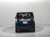 U-CARの販売だけでなく、自動車保険・生命保険・携帯電話の販売も行っております