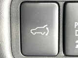 【パワーバックドア】スマートキーや運転席のボタンを押すだけでリアゲートが自動で開閉します!荷物を持っている時や、高い位置にあるバックドアを閉める際に便利な機能です♪