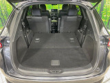 後席を格納すると、これだけの広さが!シーンに合わせたシートアレンジで、大きな荷物も積むことが出来ます♪