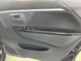 乗り降りもしやすいお車になります★