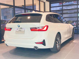 BMWのメカニックによる、100項目の納車前点検エンジン、ミッション、マフラー、電気系統やコンピュータなどを詳細に点検します。交換基準の部品があれば、純正部品を使用し整備した後にお客様にお渡しします。