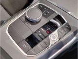 プッシュスタートの最大のメリットは「防犯対策」です。スマートキーと車のIDが合致しないとエンジンは始動させることができません。