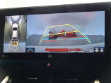 バックガイドモニターを装備しています、車庫入れもラクラクです。パノラミックビューモニターを搭載しています、上からの画像も表示されます。