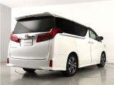 当店では、厳選された車両のみ展示しております。アルファード・ヴェルファイアに特化した専門店ならではの豊富な在庫の中から、お気に入りの一台をお探しください!