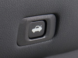 使いやすさや安全性を追求したステアリング周り!高級車ゆえにスイッチ類が多いのも特徴ですね!考え尽くされた配置ですぐに使いこなす事が出来ますのでご安心下さい!是非、体感してみて下さい!!