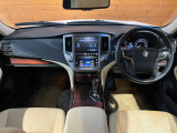 クラウン 2.5 ロイヤルサルーン i-Four 4WD 