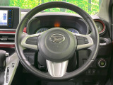 【純正革巻きステアリング】上質な革を使用することで、手にしっかり馴染みとても運転しやすいハンドルです♪