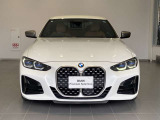 BMW代表的な特徴のキドニーグリル。BMWのすべてのモデルに採用され、BMWらしさを強調しております。