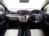 車検が残っているお車です。時間がかからずご納車可能です。お問い合わせはお気軽に、『カーセンサーを見た!』とお電話ください。