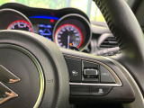 【アダプティブクルーズコントロール】高速道路での長距離走行が楽に!!自動で速度を保つクルーズコントロールが、衝突軽減システムと連携し、前方の車両を感知して車間を保つように速度調節してくれます!!