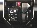 温度を設定すれば、自動で車内の温度管理をしてくれる優れものです♪ATミッションで運転楽々