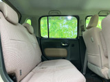 運転席側後部座席