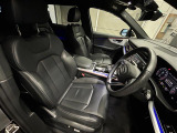 Q7  4WD 本革シート