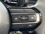 【レーダークルーズコントロール】前方の車両に合わせて加減速を自動制御するレーダークルーズコントロール。渋滞や高速道路での運転負担を軽減し、快適なドライブを提供します。