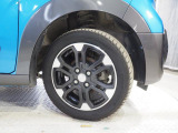 実車はあるみホイール組みのスタッドレスタイヤを装着しています。