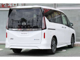 1年間無料保証の「ワイド保証」とプラス2年最長3年の組み合わせ「ワイド保証プレミアム」も お選び出来ます。走行距離無制限!全国3000か所の日産サービス工場ご利用可能です。
