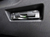 【ETC車載器】は、ビルトインタイプですっきり収納され、見た目も使い勝手も満足のアイテムです。