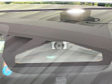 【トヨタセーフティセンス】走行中に前方の車両等を認識し、衝突しそうな時は警報とブレーキで衝突回避と被害軽減をアシスト。より安全にドライブをお楽しみいただけます。