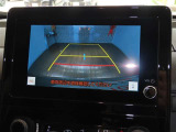 バックガイドモニターで、後方を確認しながら安心して駐車することができます。運転初心者も熟練者も必須の機能ですよ!